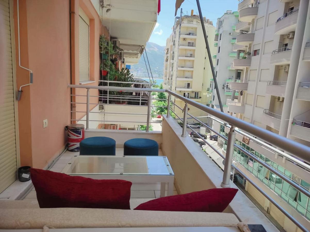 Coastal Retreat - Beach Apartment Влёра Экстерьер фото